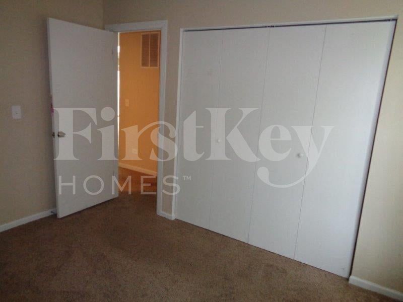 Building Photo - 3616 Portsmouth Dr