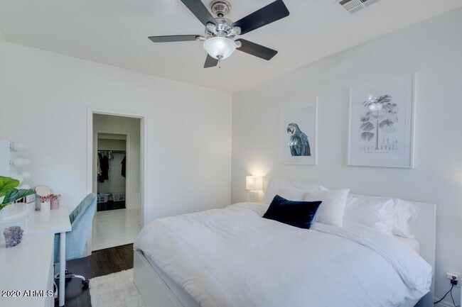 Building Photo - 1225 N 36th St