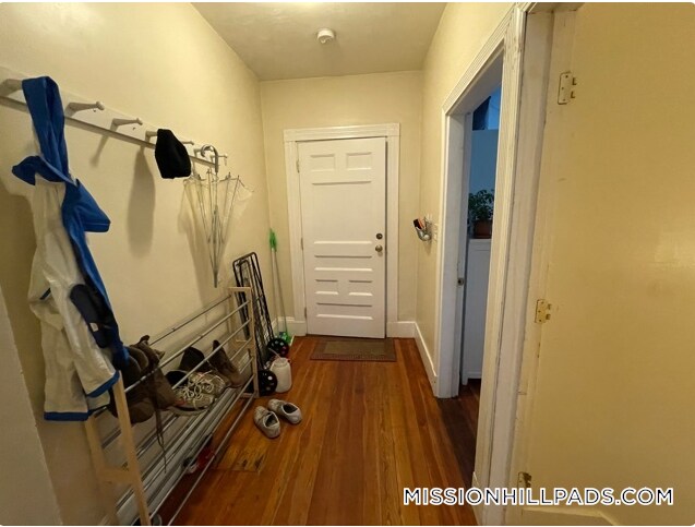 Building Photo - 8 Carmel St