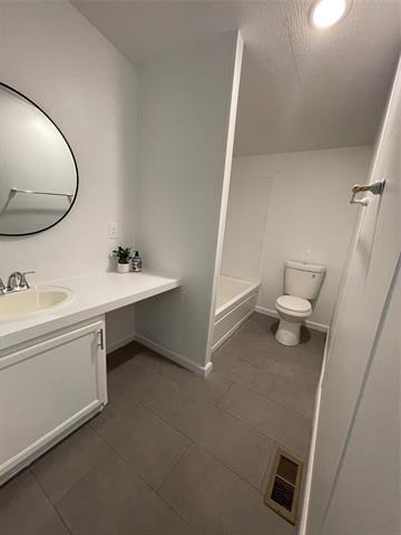 Building Photo - 156 Creekview Meadows Dr