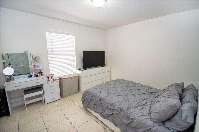 Building Photo - 2317 Liberty St