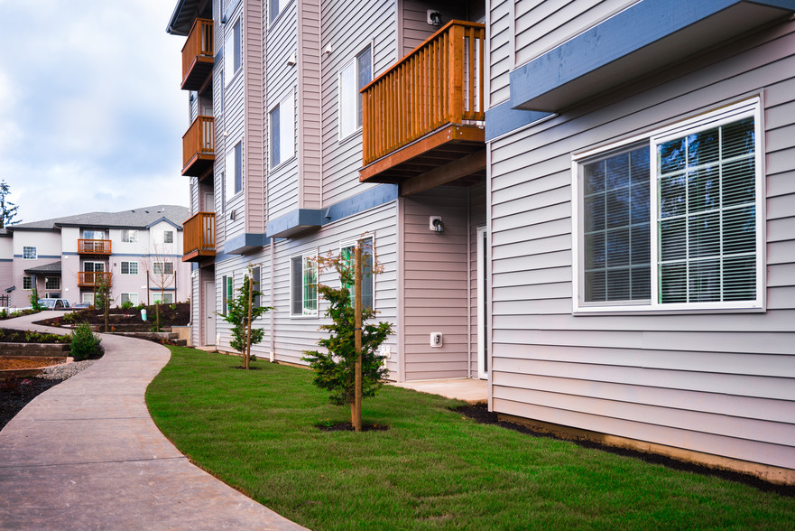 Primary Photo - Taylor Creek Apartments