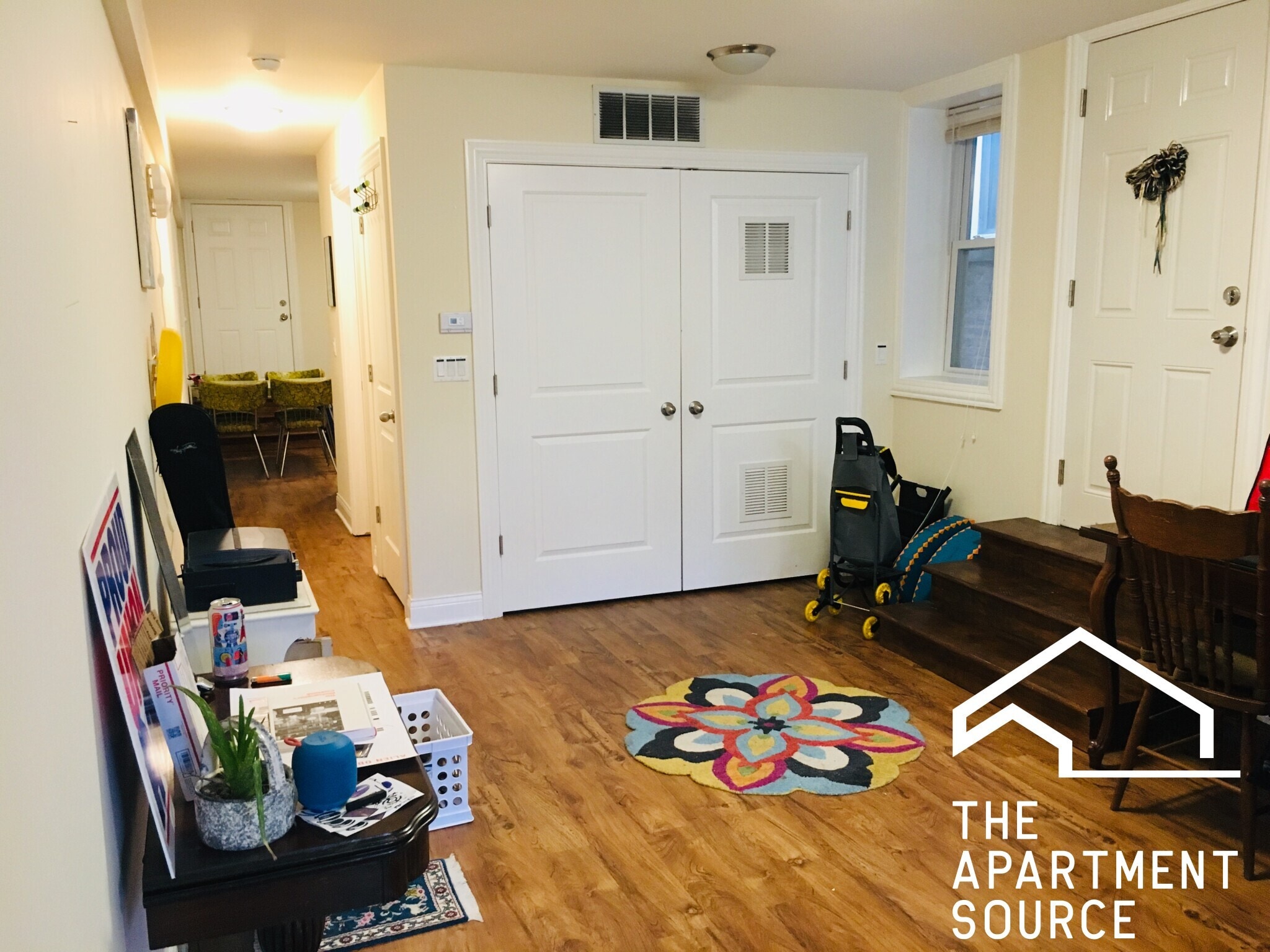 Building Photo - 3804 W Diversey Ave