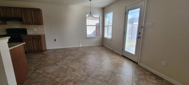 Building Photo - Upgraded Home - Granite Counters - Fenced ...