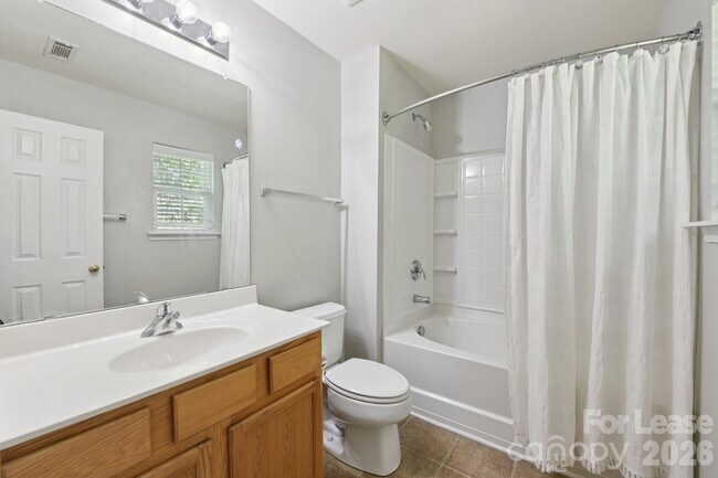 Building Photo - 124 Clydesdale Ct