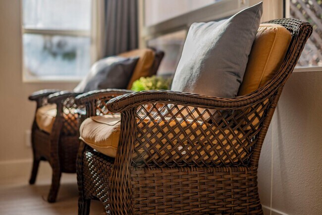 Building Photo - Fully Furnished! Prestige Luxury Single 5bed 3bath House