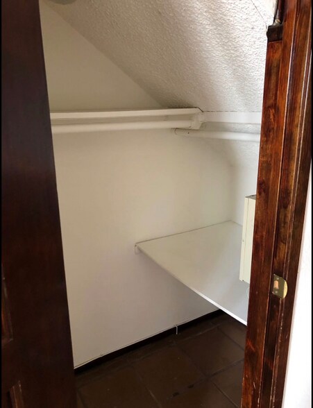 Building Photo - 3301 Ocean Dr