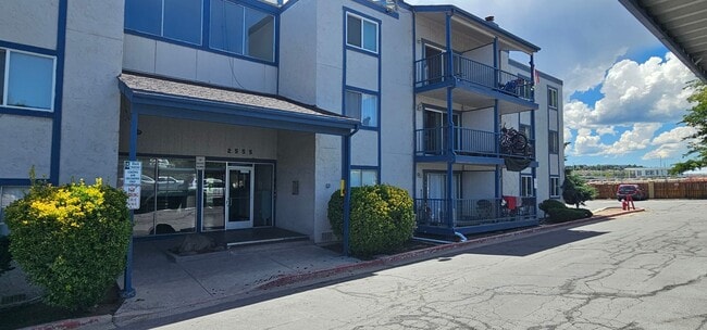 Building Photo - Clear Acre Condominiums