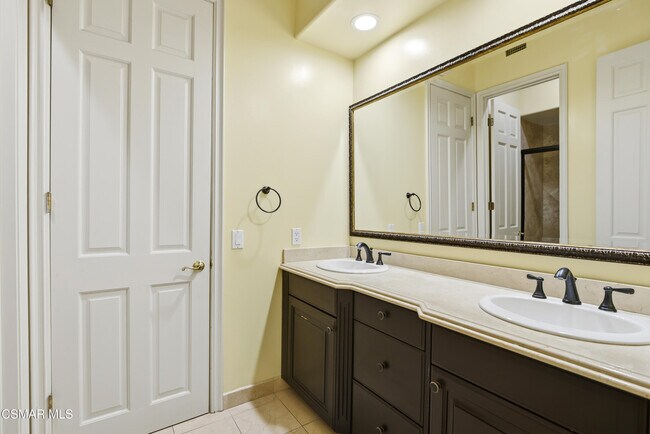 Building Photo - 25301 Prado De Los Arboles