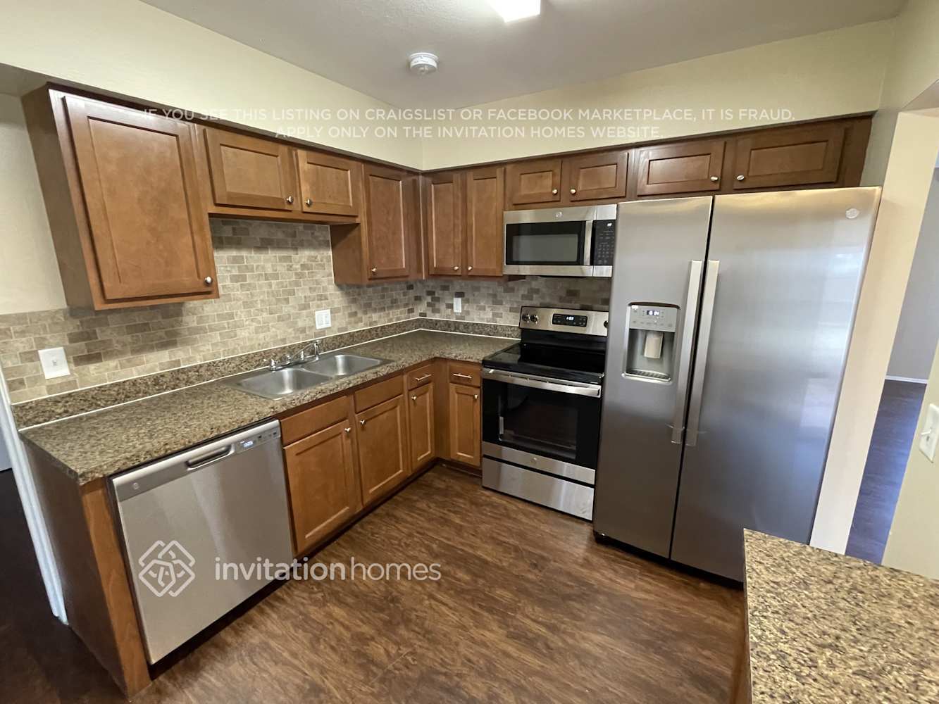 Building Photo - 543 Sheridan Dr