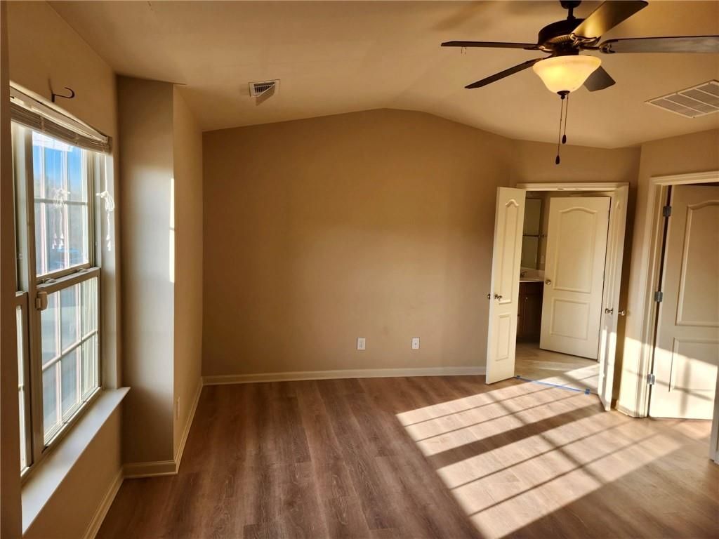 Building Photo - 3702 Brockenhurst Dr