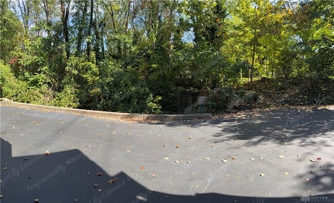 Building Photo - 2154 Willowgrove Ave