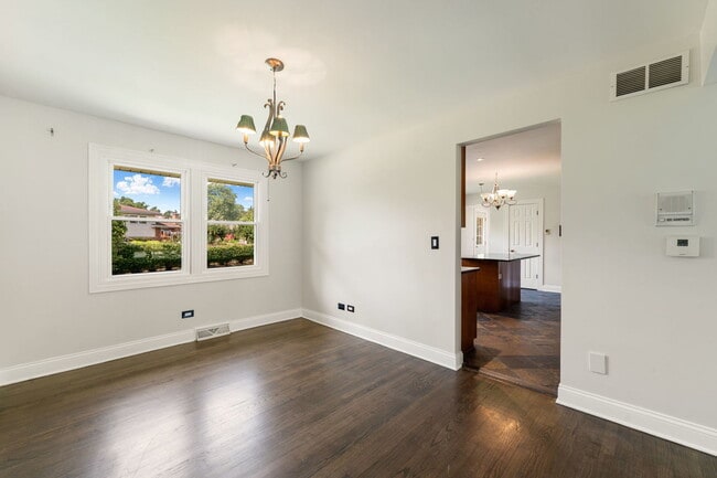 Building Photo - 1526 Carrol Ct