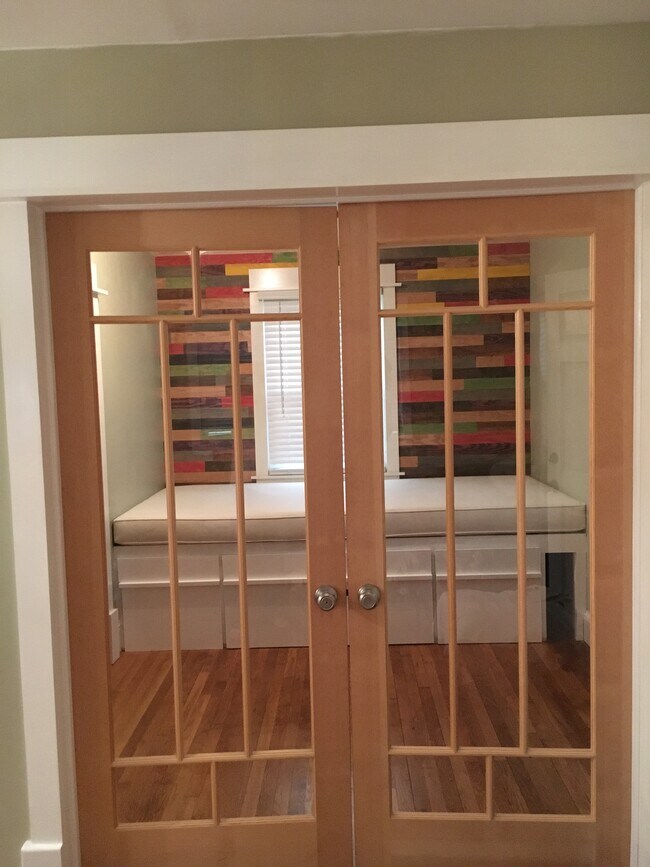 Building Photo - 912 Altavista Avenue