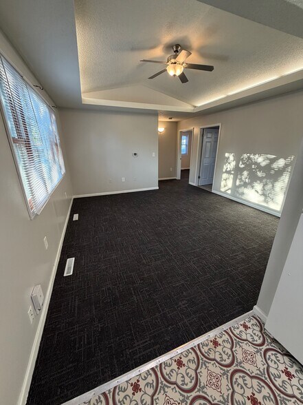 Building Photo - 911 18th Ave