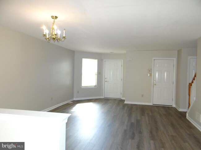 Building Photo - 348 Gavin Dr