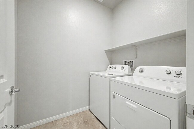 Building Photo - 7552 Blue Lotus Ave