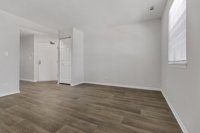 Building Photo - 96 Gant Cir