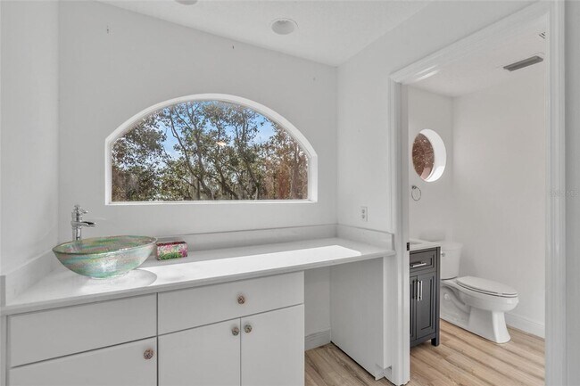 Building Photo - Stunning Custom Rental in Gated 55+ Royal ...