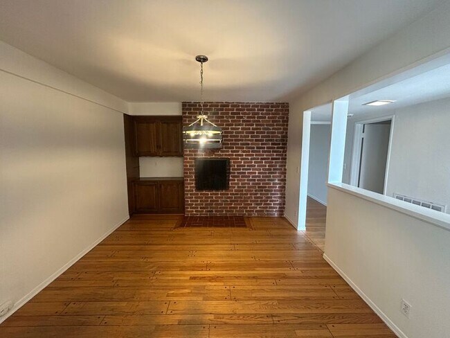 Building Photo - 279 Starlight Crest Dr