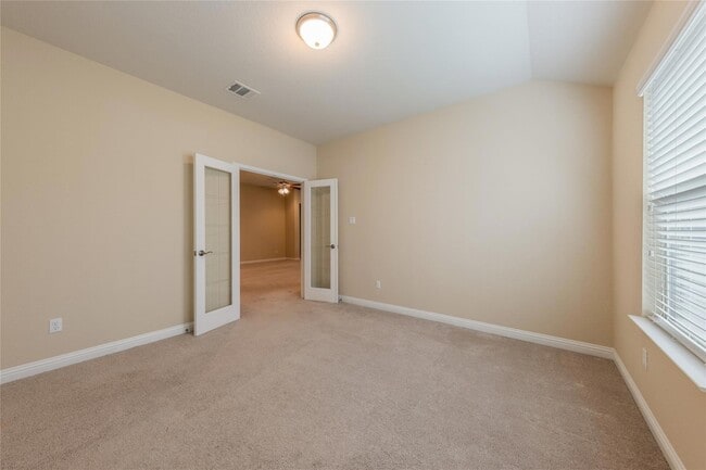 Building Photo - 1920 Mary Ella Dr