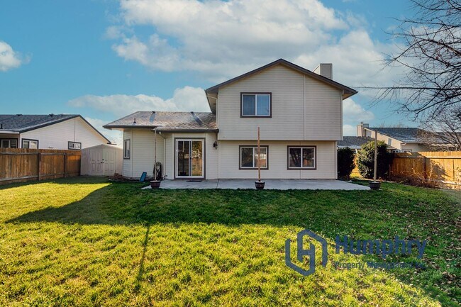 Building Photo - Beautiful home located just minutes from Settler's Park!