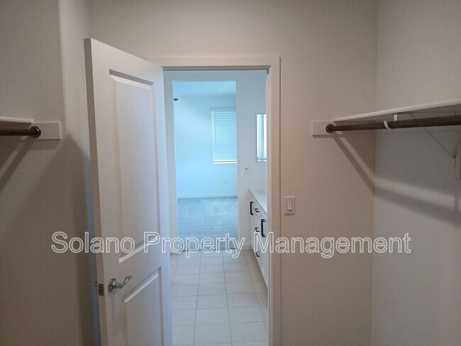 Building Photo - 1284 Warmth Ct