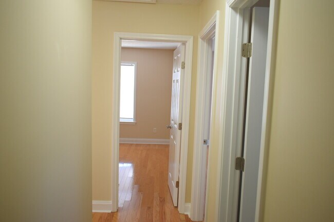 Building Photo - 1528 Wagon Ct