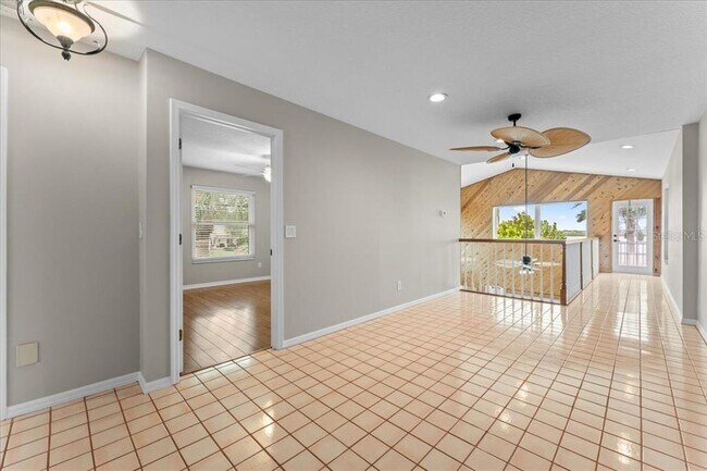 Building Photo - 1589 Mary Ln