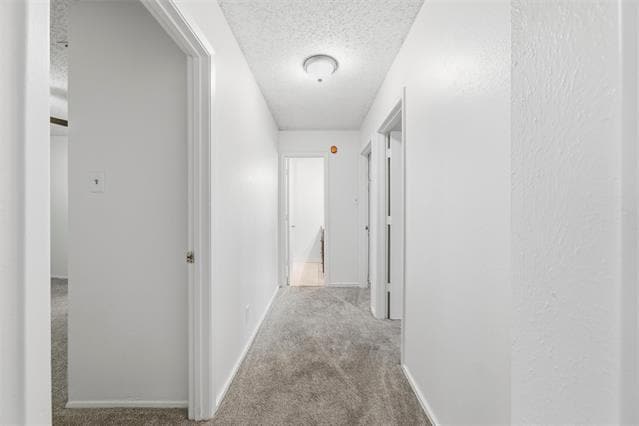 Building Photo - 800 Howell Dr