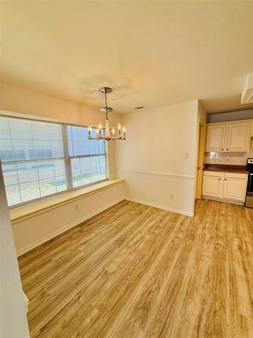 Building Photo - 830 San Jacinto Dr