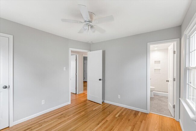 Building Photo - 2910 Fendall Ave