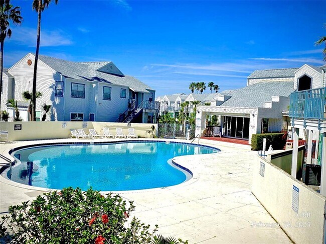 Building Photo - 2532 Woodgate Blvd