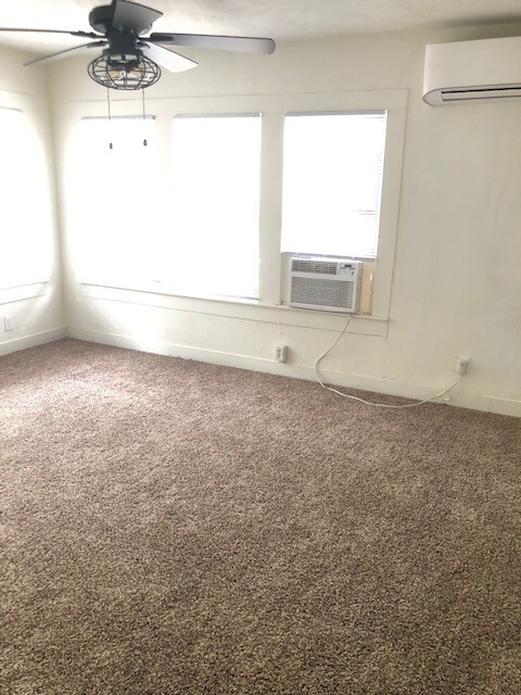 Building Photo - Cozy upstairs garage apartment