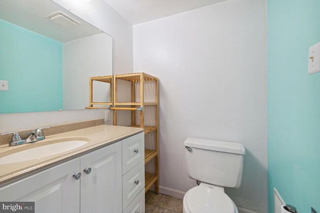 Building Photo - 2921 N Leisure World Blvd