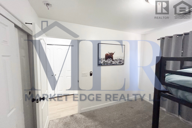 Building Photo - 3Bed/2Bath Furnished Home 2 Car Gar - 19th...