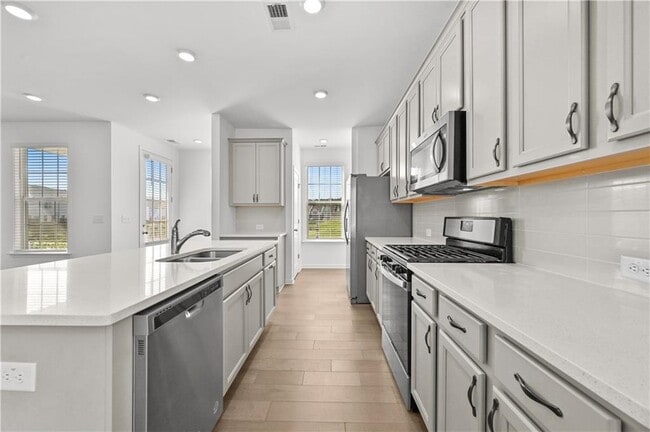 Building Photo - 4541 Encore Blvd