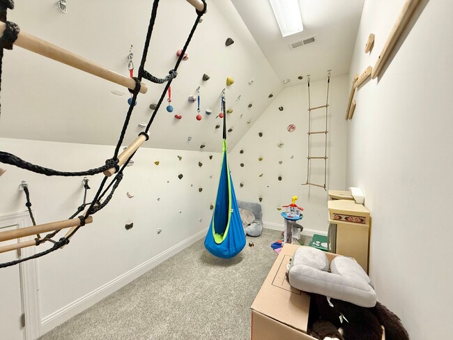 Building Photo - **OFFERING WAIVED APPLICATION FEES** Luxur...