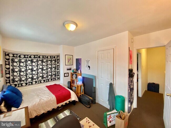 Building Photo - 3210 Haverford Ave