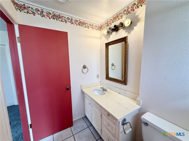 Building Photo - 1050 Elizabeth Ave