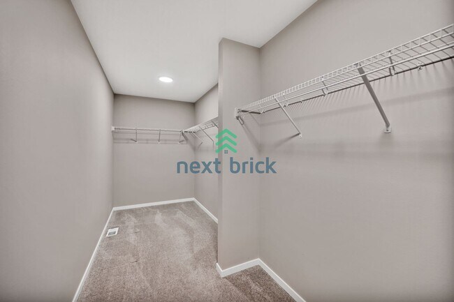 Building Photo - Stunning 4-Bed, 2.75-Bath Single-Family Home Ready for Rent!