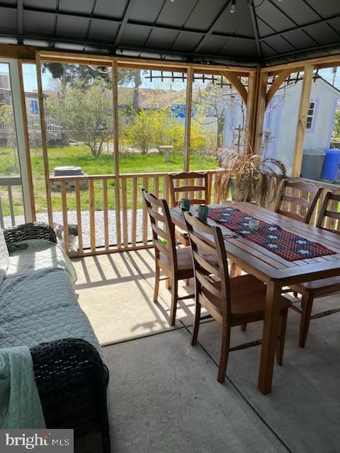 Building Photo - 24 W Greenwood Ave