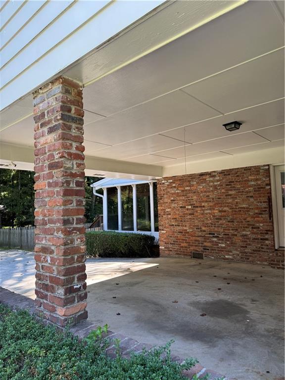 Building Photo - 304 Colewood Way NW
