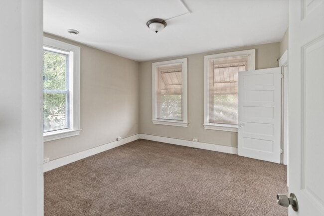 Building Photo - 416 First St_BT