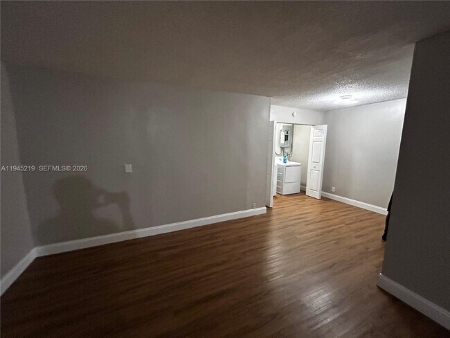 Building Photo - 5979 NW 29th Pl