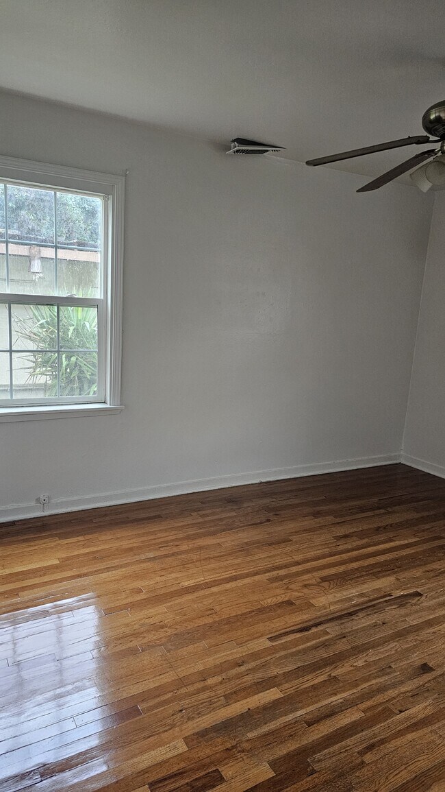 Building Photo - 2545 Nevada Ave