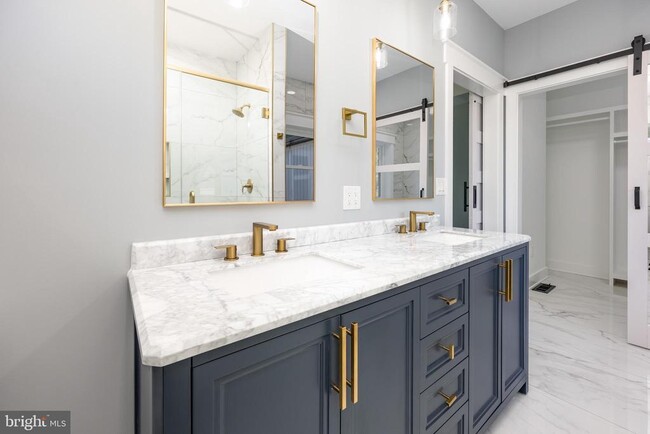 Building Photo - 5692 King Stuart Dr