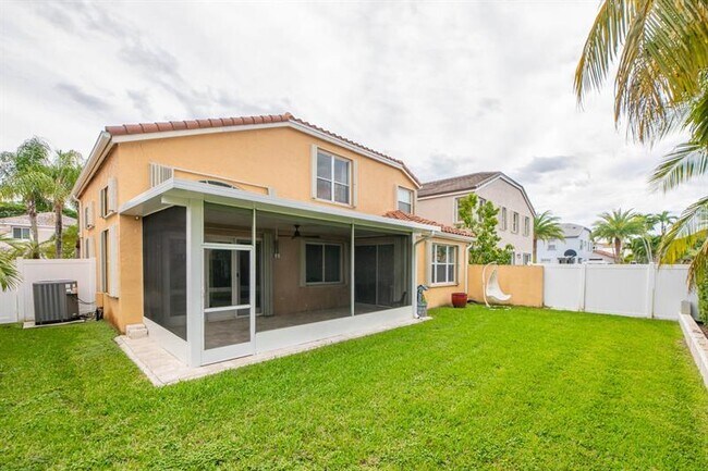 Building Photo - 724 NW 155th Terrace