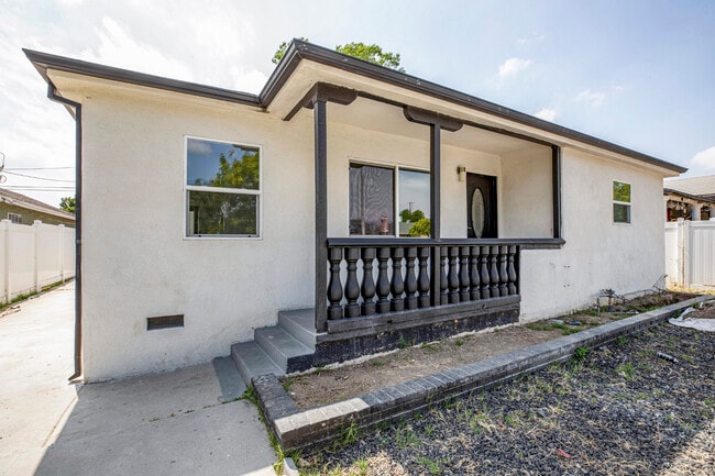 Building Photo - 7737 Case Ave