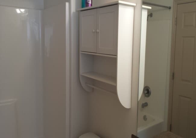 Building Photo - Beautiful Townhouse for Rent in Harrisville